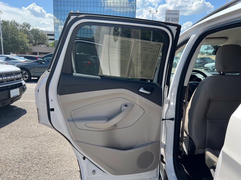 Used 2018 Ford Escape SE w/ Ford Safe & Smart Package FWD image 22