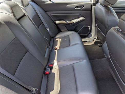 Used 2020 Nissan Altima 2.5 SR FWD image 18