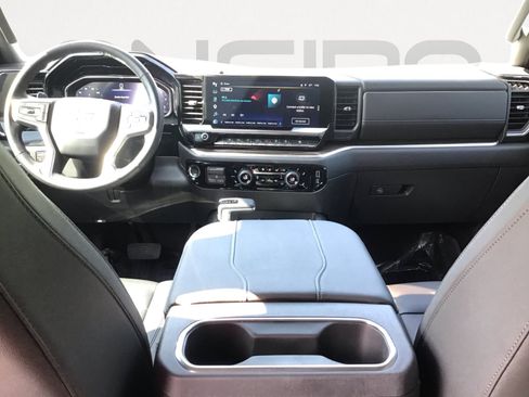 Used 2025 Chevrolet Silverado 1500 LT AWD/4WD image 2