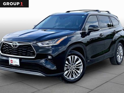 Used 2026 Toyota Highlander Platinum AWD/4WD image 1