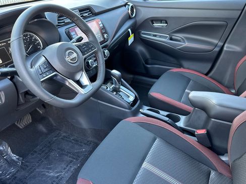 New 2025 Nissan Versa SR w/ Trunk Package image 7