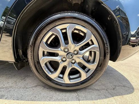 Used 2019 Toyota Yaris LE FWD image 24
