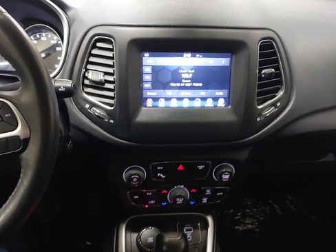 Used 2017 Jeep Compass Latitude w/ Popular Equipment Group image 21