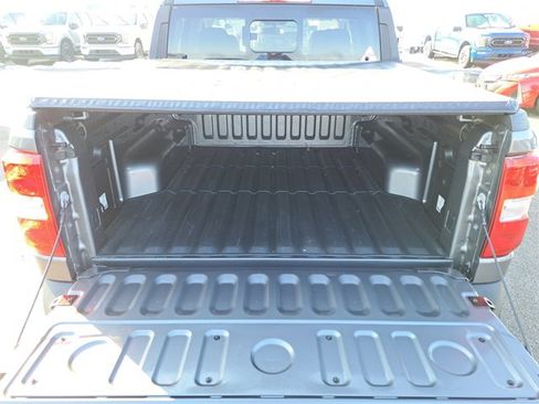 Certified 2023 Ford Maverick XLT image 27