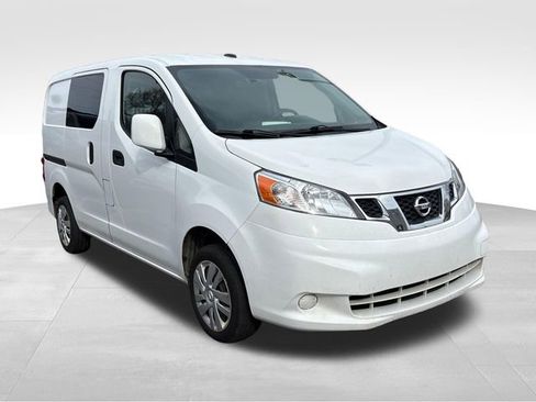 Used 2020 Nissan NV200 SV w/ Sliding Glass Door Package FWD image 2