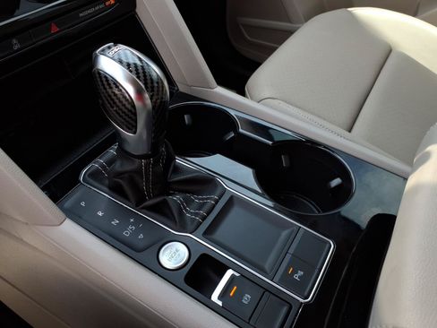 Certified 2023 Volkswagen Atlas SE FWD image 30