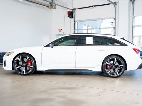 Used 2021 Audi RS 6 w/ Carbon Optic Package AWD/4WD image 8
