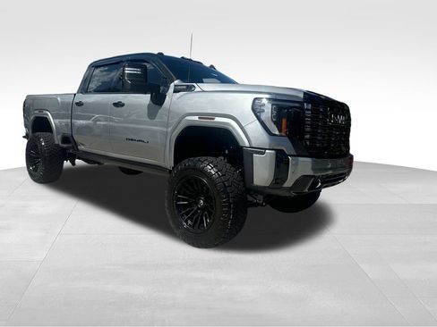 Used 2026 GMC Sierra 2500 Denali Ultimate w/ Max Trailering Package AWD/4WD image 3