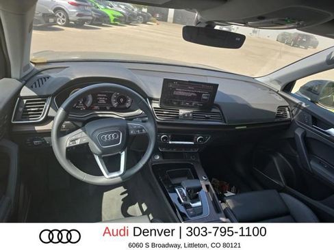 Used 2025 Audi Q5 e Premium Plus w/ Premium Plus Package image 5