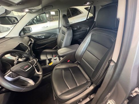 Used 2024 GMC Terrain SLE w/ Driver Convenience Package AWD/4WD image 16