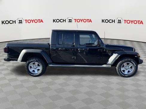 Used 2020 Jeep Gladiator Sport w/ Quick Order Package 24S image 8