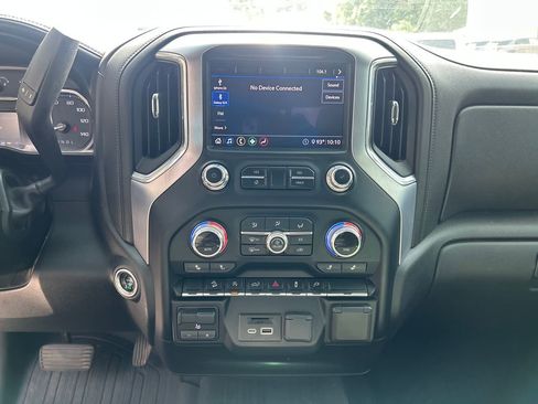 Used 2020 GMC Sierra 1500 SLE w/ SLE Value Package AWD/4WD image 17