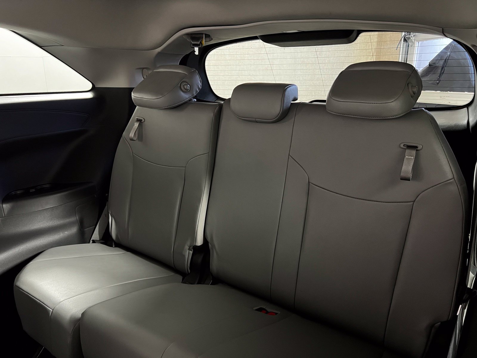Certified 2025 Toyota Sienna XLE FWD image 21