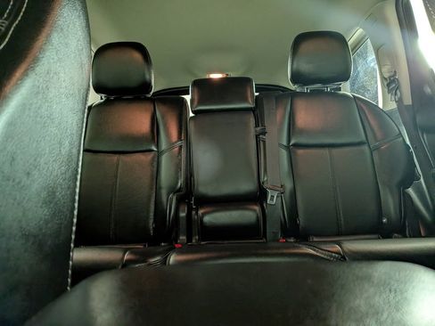 Used 2019 Nissan Pathfinder SL AWD/4WD image 29