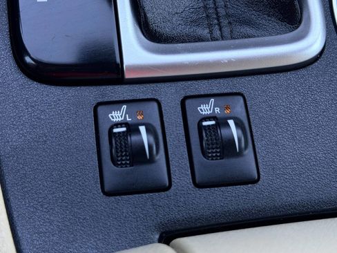 Used 2018 Toyota Highlander XLE AWD/4WD image 52