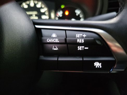 Used 2024 MAZDA MAZDA3 s image 8