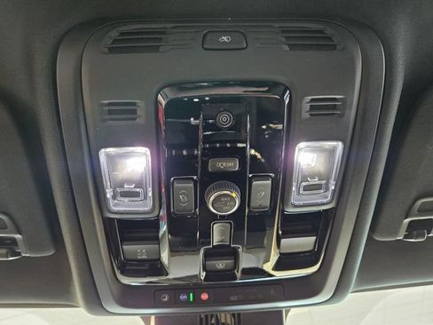 New 2026 GMC Yukon Denali w/ Denali Reserve Package AWD/4WD image 37
