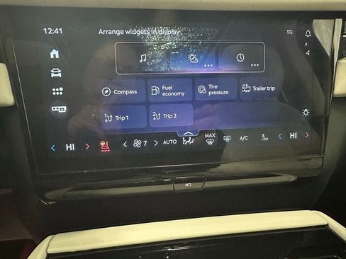 Used 2025 Lincoln Navigator L Reserve image 39