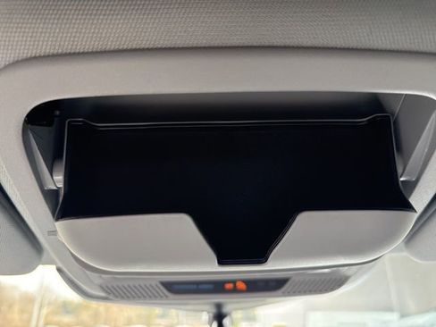 Used 2023 Ford Explorer XLT w/ Equipment Group 202A image 32