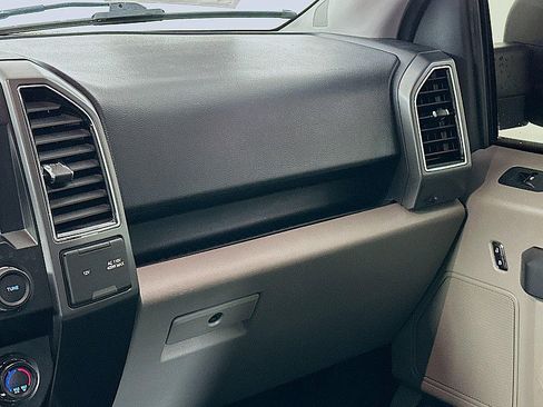 Used 2020 Ford F150 XLT w/ Equipment Group 302A Luxury image 22