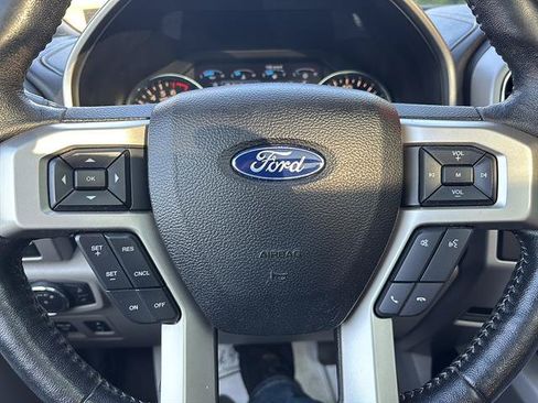 Certified 2018 Ford F150 Lariat w/ Equipment Group 502A Luxury AWD/4WD image 26