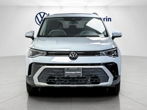New 2026 Volkswagen Taos SE image 8