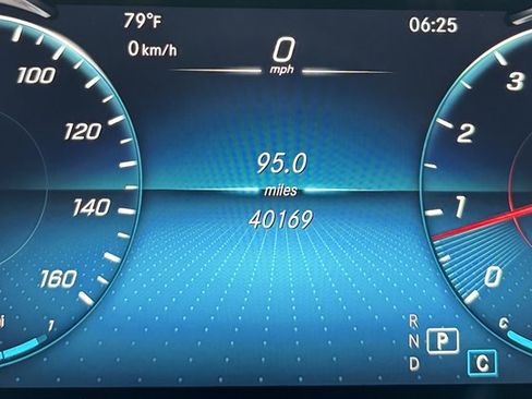 Used 2021 Mercedes-Benz GLC 300 4MATIC w/ AMG Line image 54