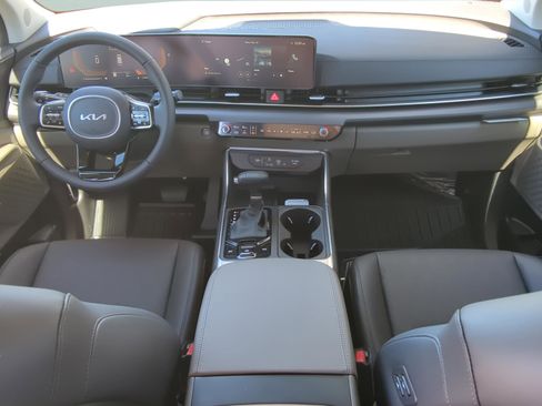 New 2026 Kia Carnival EX image 12