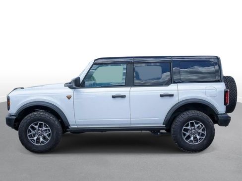 Certified 2025 Ford Bronco Badlands AWD/4WD image 5