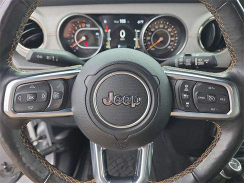 Used 2021 Jeep Wrangler Unlimited Sahara image 35