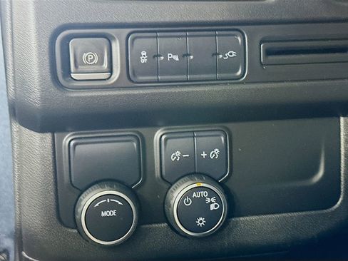 Used 2021 Chevrolet Tahoe LT RWD image 23