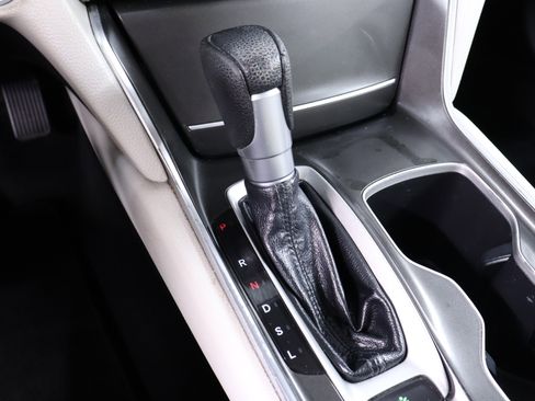 Used 2018 Honda Accord LX image 14