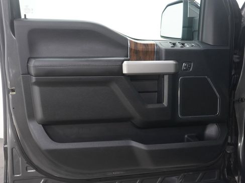 Used 2018 Ford F150 Lariat w/ Equipment Group 502A Luxury image 20