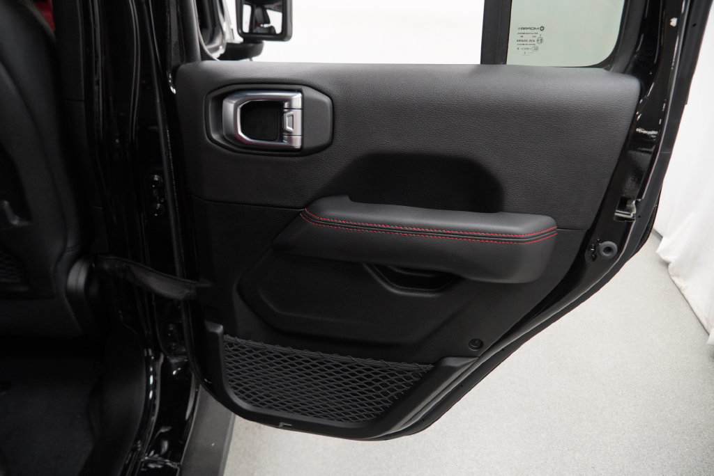 Used 2023 Jeep Wrangler Unlimited Rubicon 4xe AWD/4WD image 40
