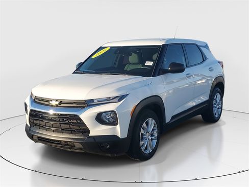 Used 2022 Chevrolet TrailBlazer LS image 3