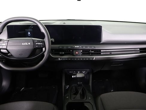 Used 2025 Kia K4 FWD image 33