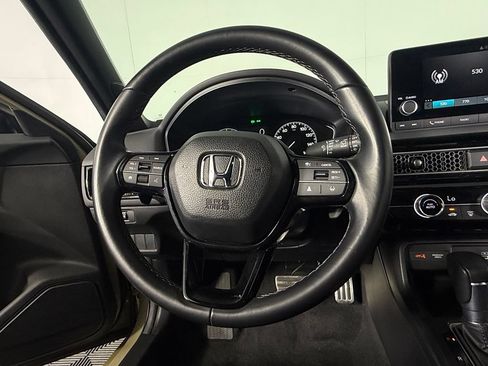 Used 2025 Honda Civic Sport image 13