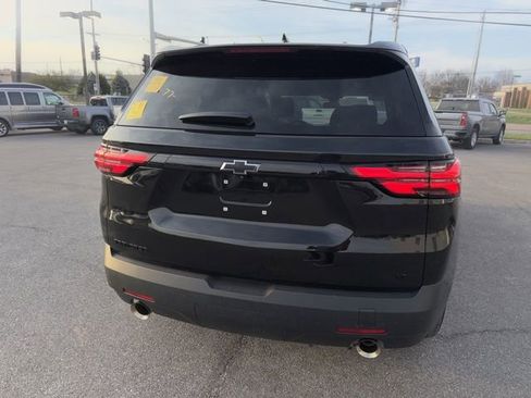 Used 2023 Chevrolet Traverse LT image 13