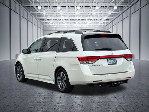 Used 2014 Honda Odyssey Touring Elite image 9