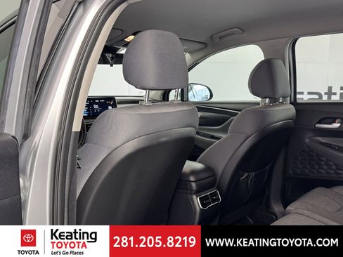 Used 2023 Hyundai Santa Fe SEL FWD image 16