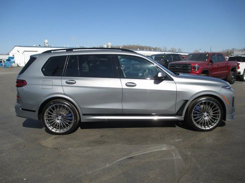 Used 2026 BMW ALPINA XB7 image 4