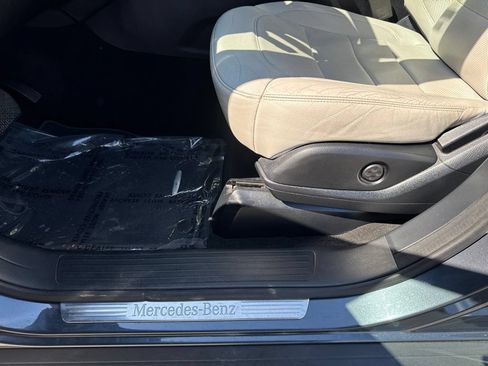 Used 2017 Mercedes-Benz GLS 450 4MATIC image 32