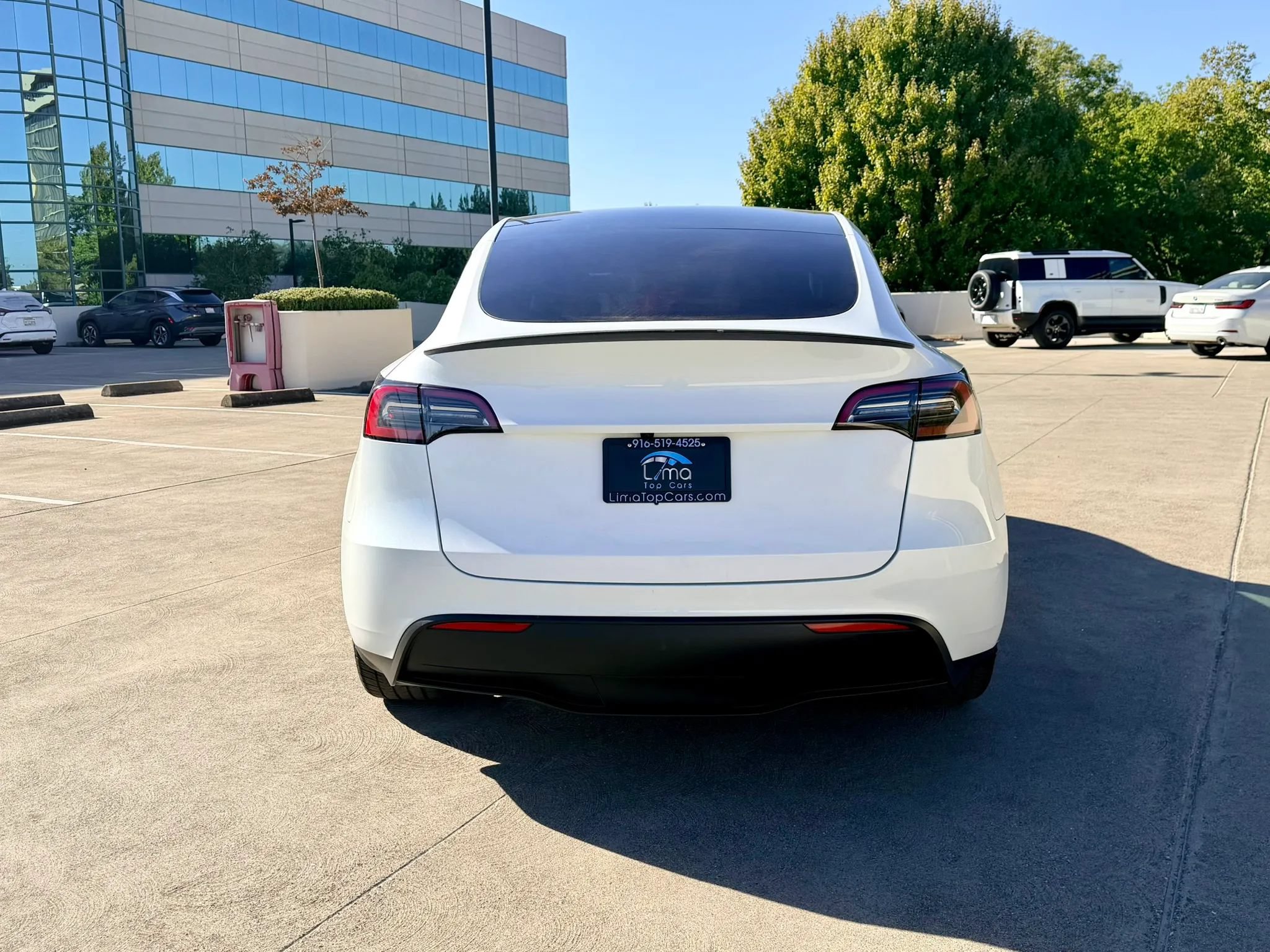 Used 2024 Tesla Model Y Performance AWD/4WD image 10