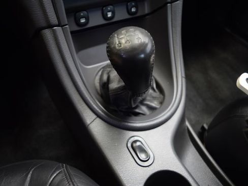 Used 2001 Ford Mustang Cobra RWD image 10