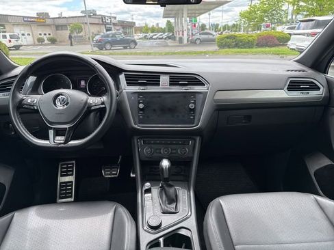 Used 2020 Volkswagen Tiguan SE R-Line AWD/4WD image 9