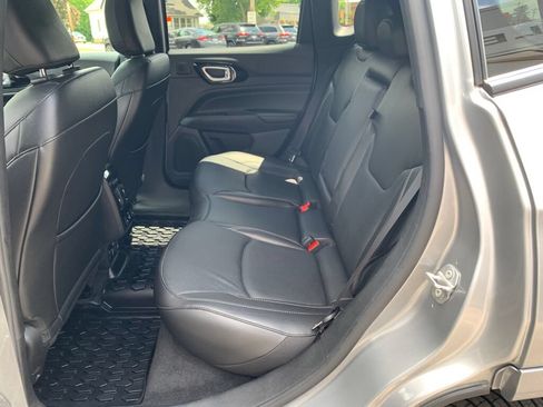 Used 2022 Jeep Compass High Altitude AWD/4WD image 28