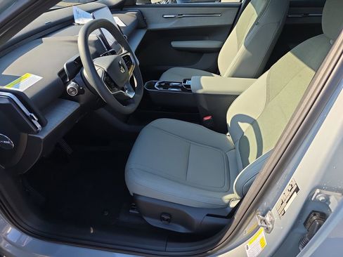 New 2026 Volvo EX30 Cross Country Ultra image 8