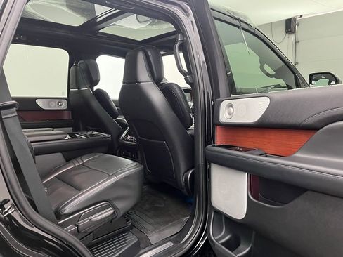 Used 2020 Lincoln Navigator Reserve w/ Equipment Group 208A Reserve image 33