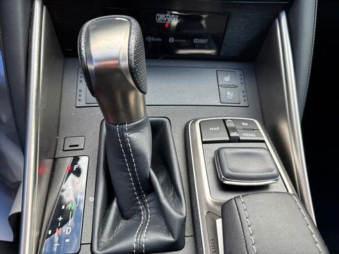 Used 2018 Lexus IS 350 image 25