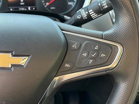 Used 2020 Chevrolet Equinox LS w/ LS Convenience Package image 30